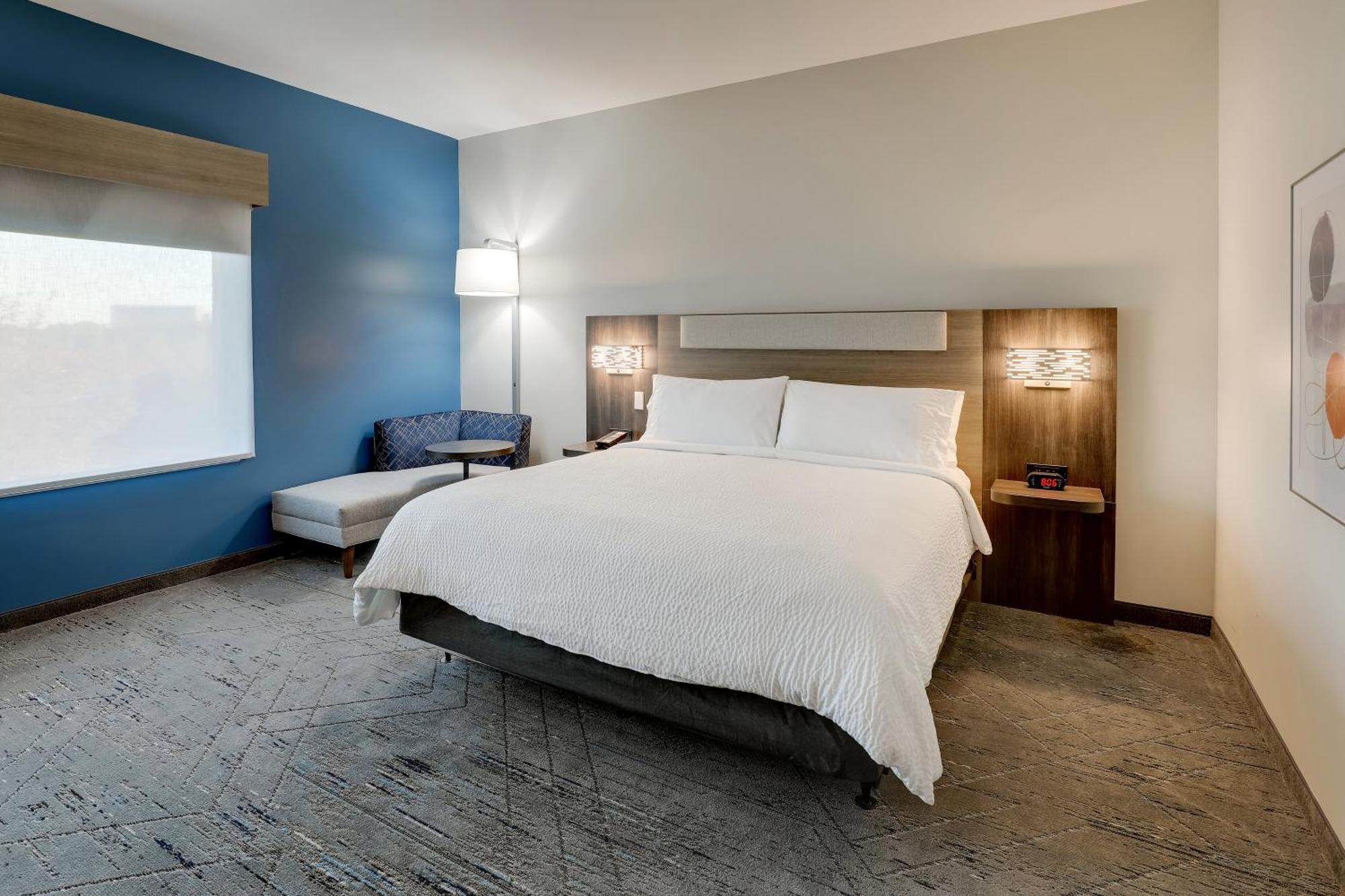 Holiday Inn Express Holly Springs - Raleigh Area By Ihg Exterior photo